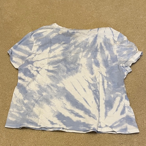 H&M Blue and White Tie-Dye Short Sleeve Tee - Picture 3 of 3